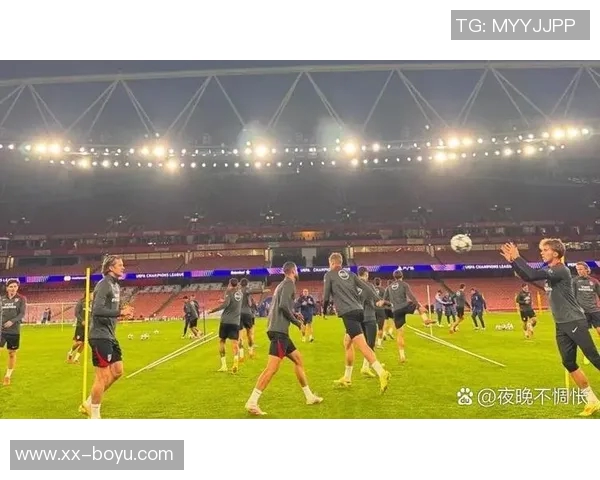 酋长球场热水故障回顾马竞训练中断十分钟后恢复正常